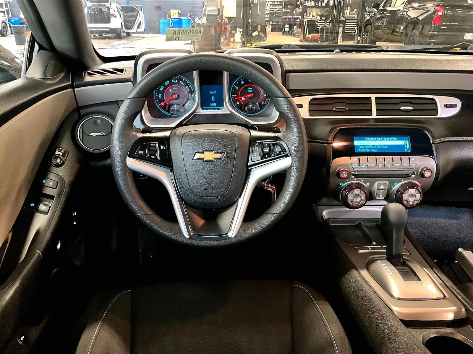 2015 Chevrolet Camaro LS - Photo 17