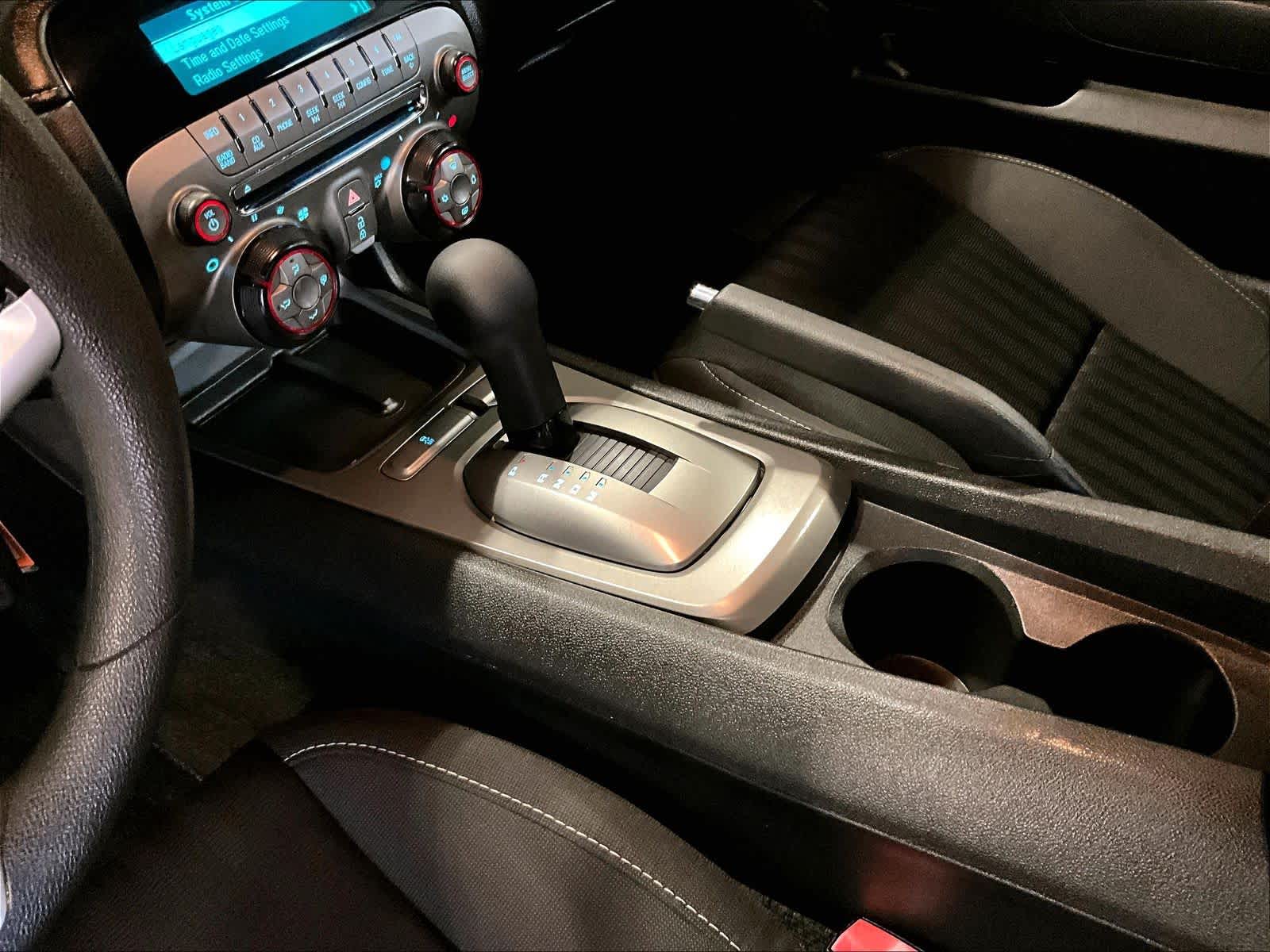 2015 Chevrolet Camaro LS - Photo 20
