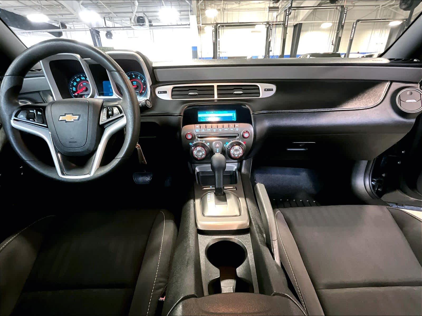 2015 Chevrolet Camaro LS - Photo 21