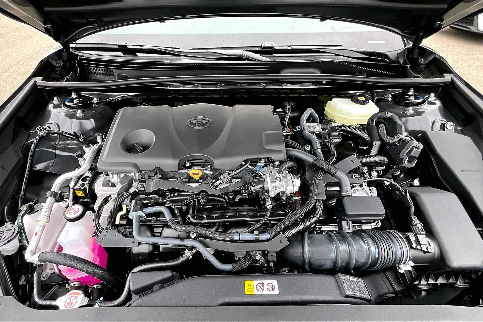 2025 Toyota Camry XSE - Photo 16