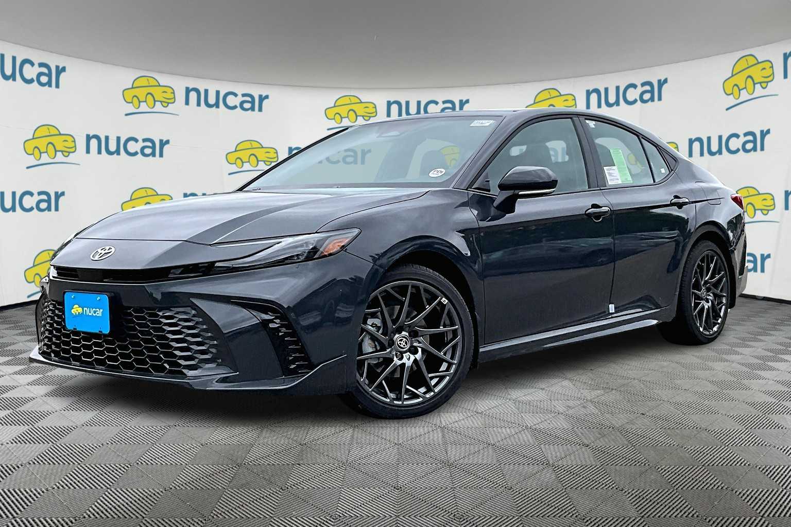 2025 Toyota Camry XSE - Photo 4