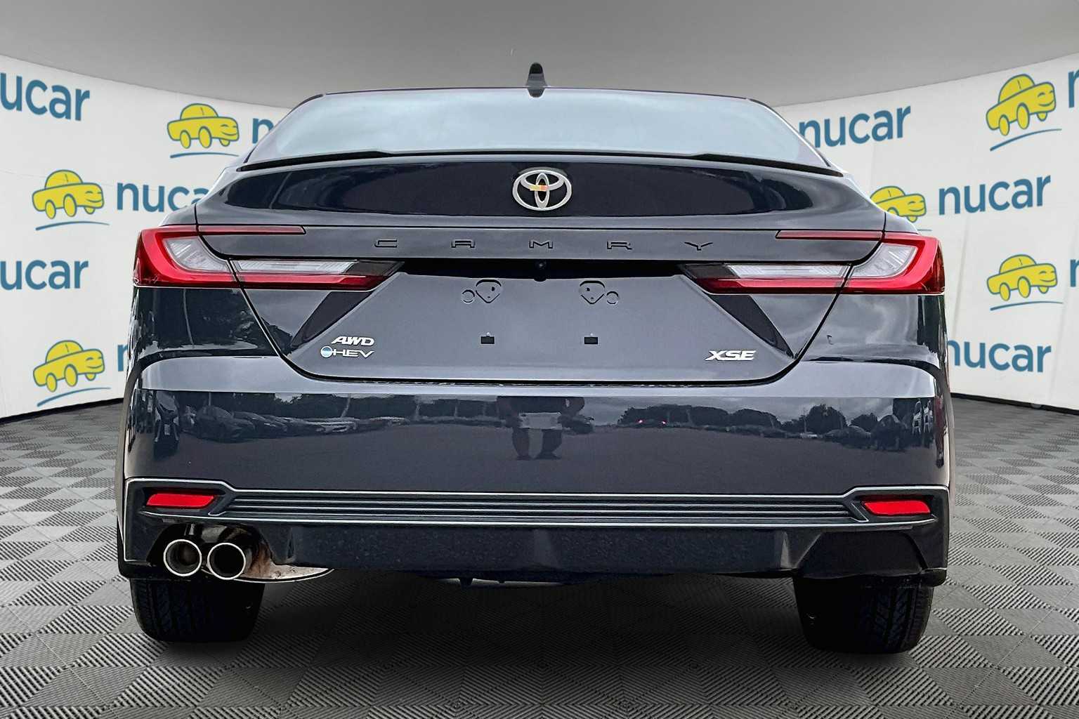 2025 Toyota Camry XSE - Photo 6