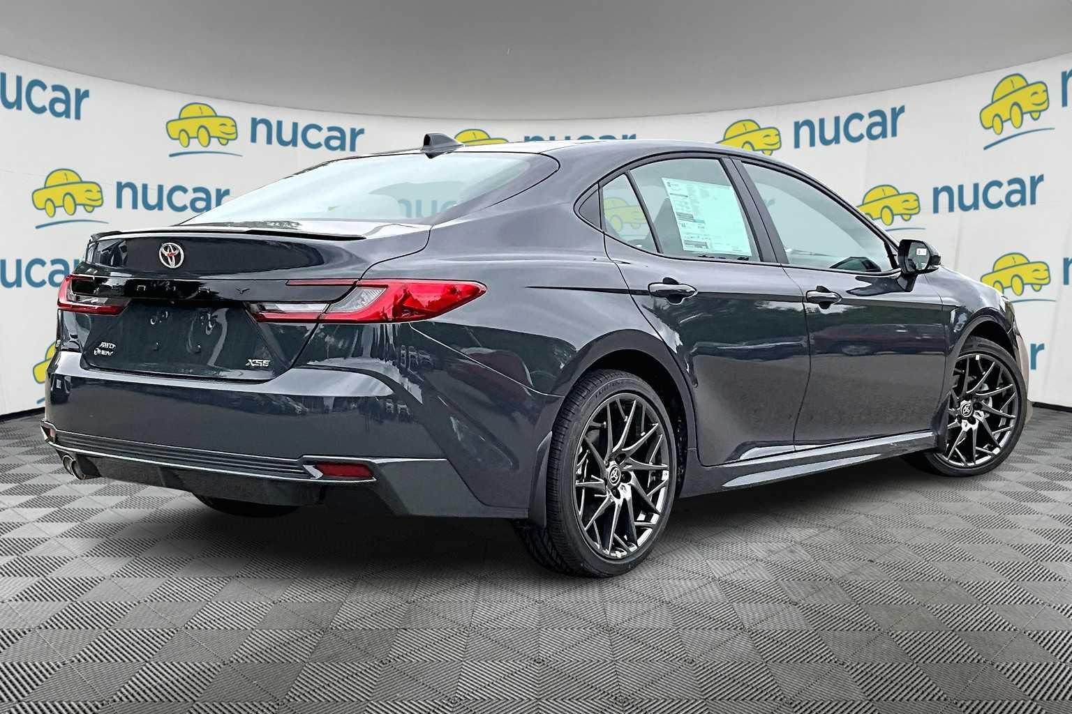 2025 Toyota Camry XSE - Photo 7