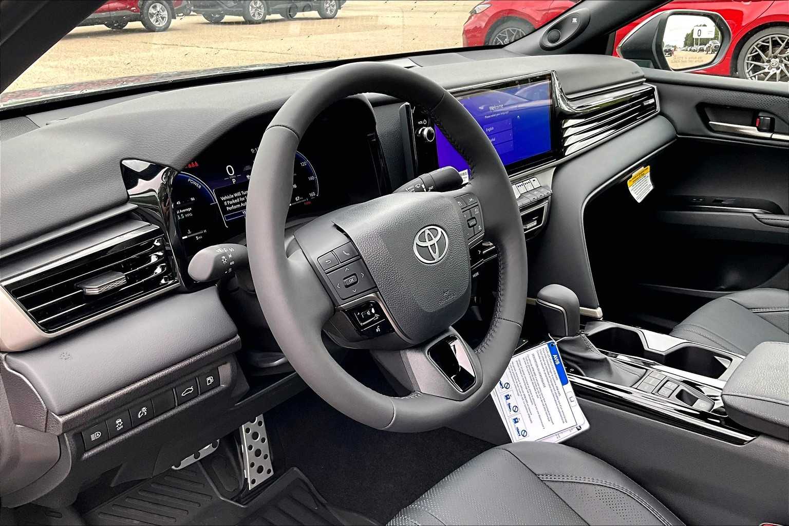 2025 Toyota Camry XSE - Photo 9