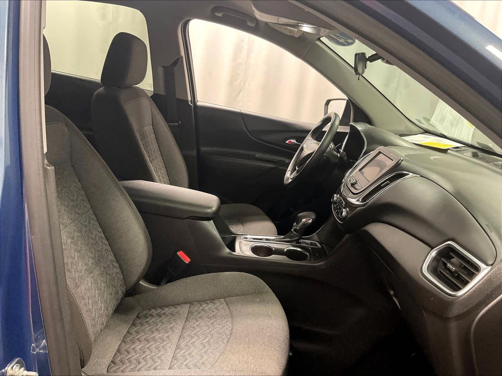2024 Chevrolet Equinox LT - Photo 11