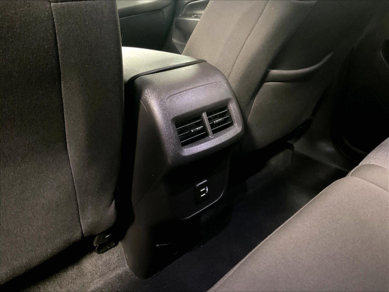 2024 Chevrolet Equinox LT - Photo 27