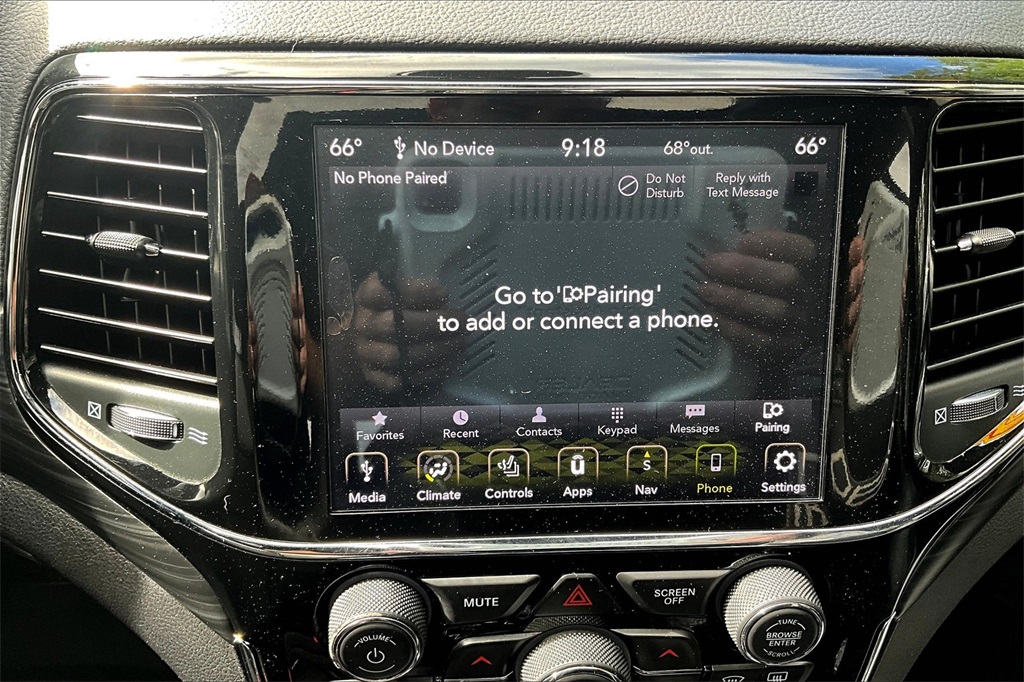 2019 Jeep Grand Cherokee Altitude - Photo 19