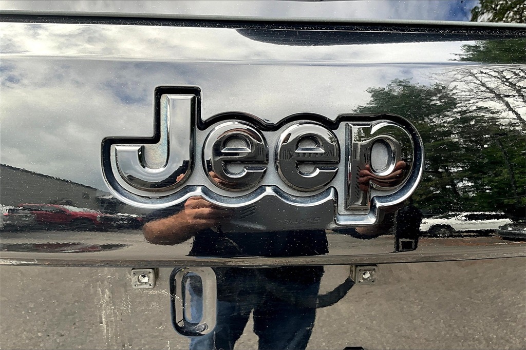 2019 Jeep Grand Cherokee Altitude - Photo 28
