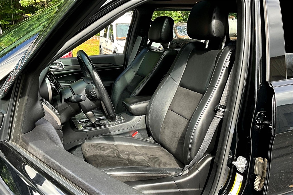 2019 Jeep Grand Cherokee Altitude - Photo 10