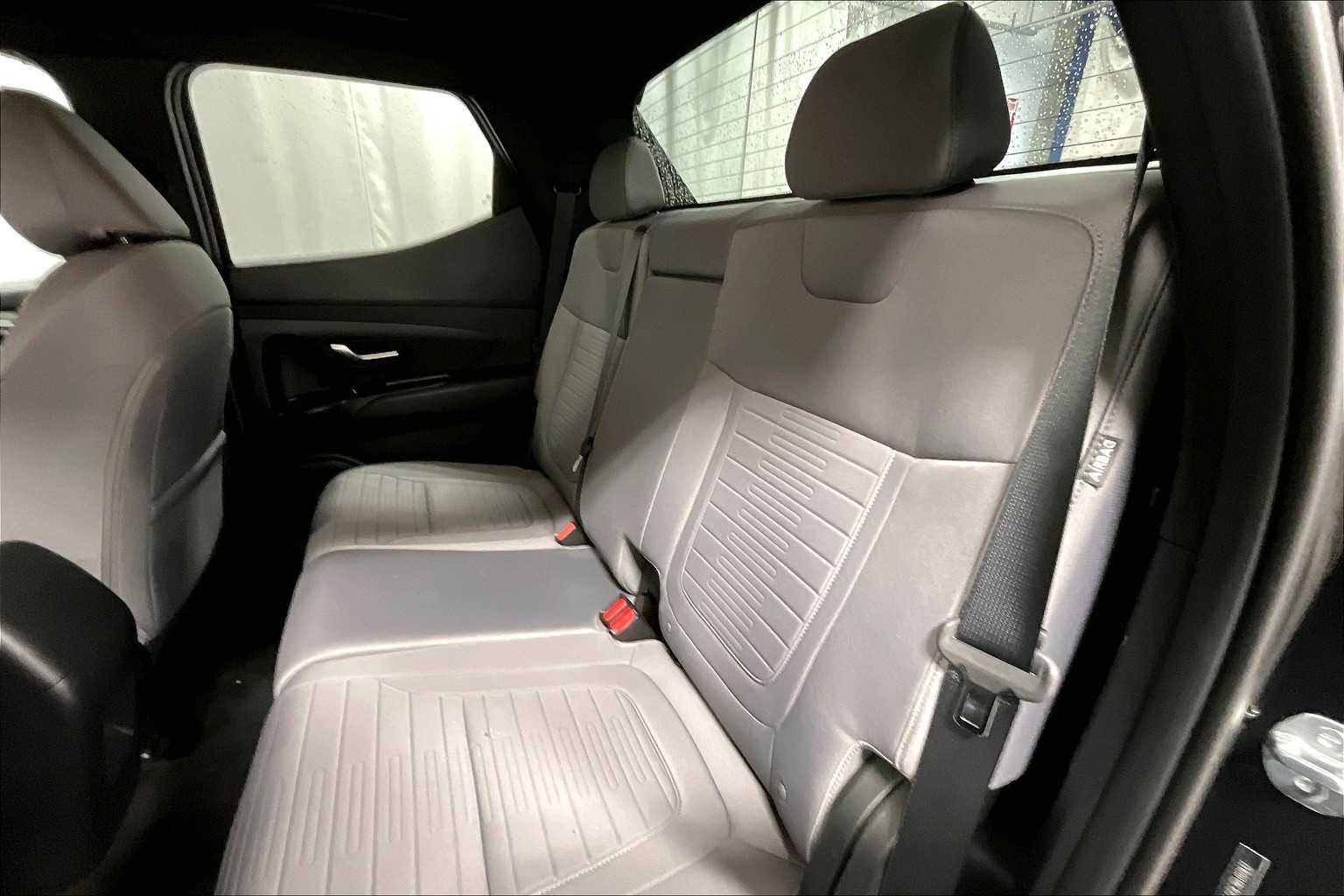2024 Hyundai Santa Cruz SE - Photo 15