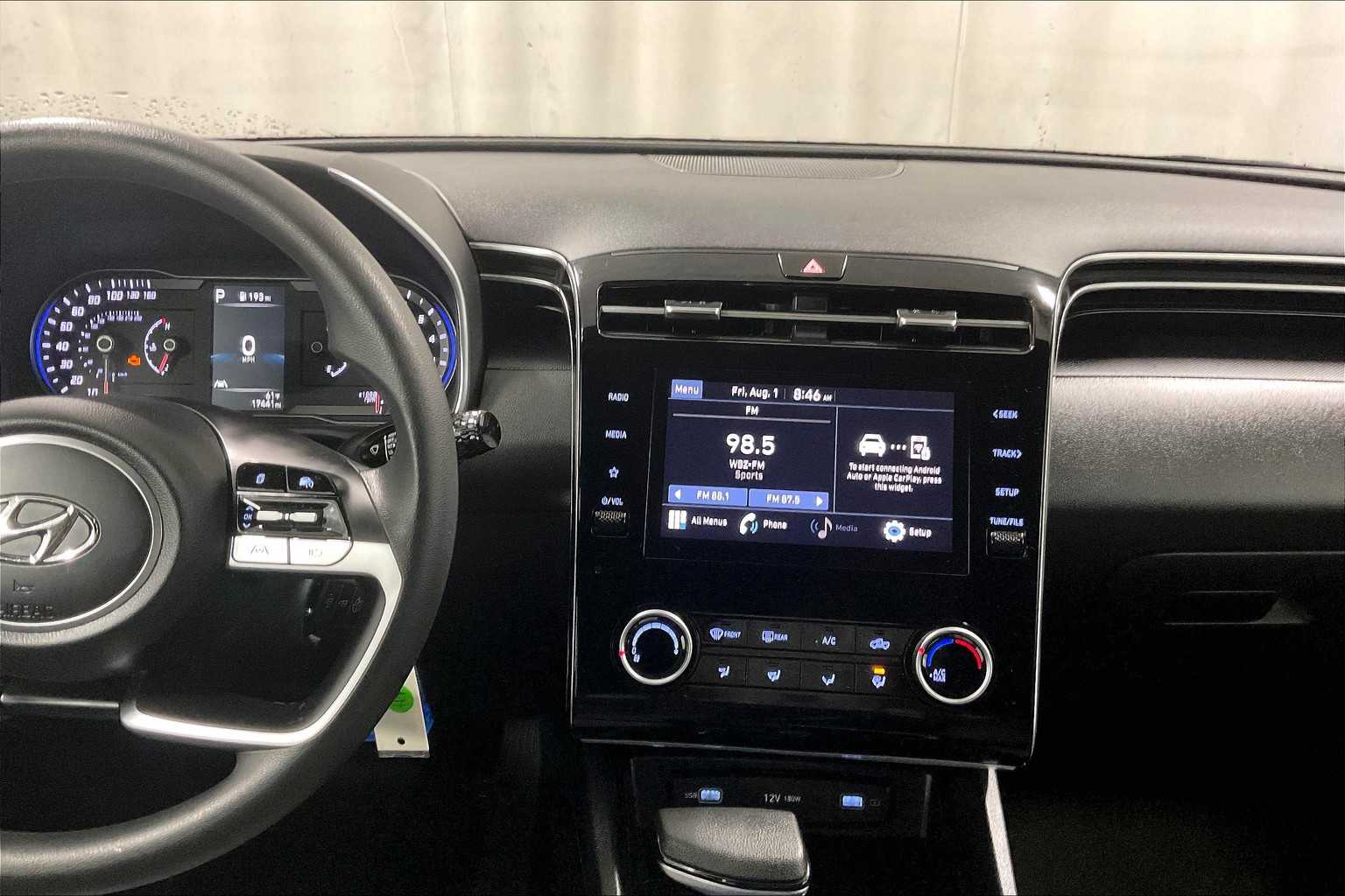 2024 Hyundai Santa Cruz SE - Photo 18