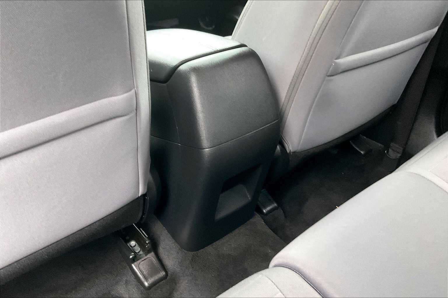 2024 Hyundai Santa Cruz SE - Photo 27