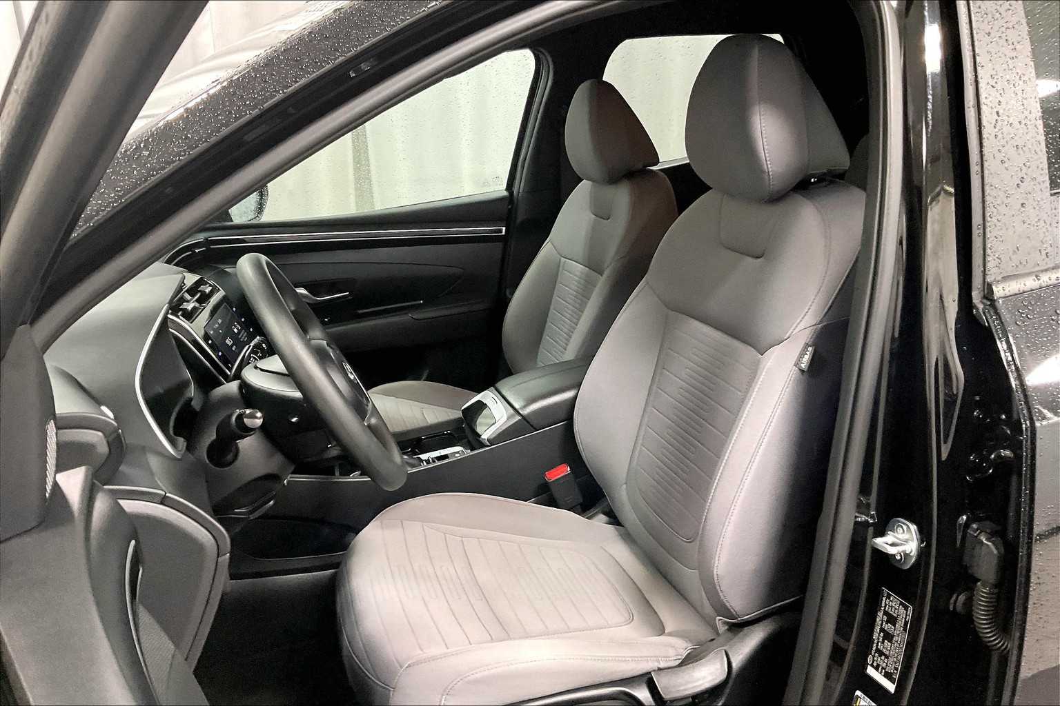 2024 Hyundai Santa Cruz SE - Photo 10