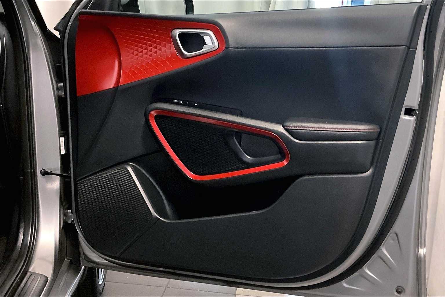 2023 Kia Soul GT-Line - Photo 12