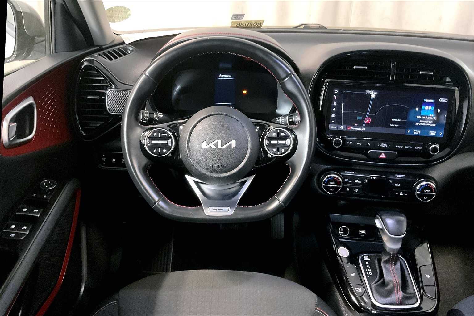 2023 Kia Soul GT-Line - Photo 17
