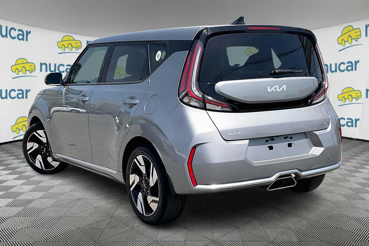 2023 Kia Soul GT-Line - Photo 4