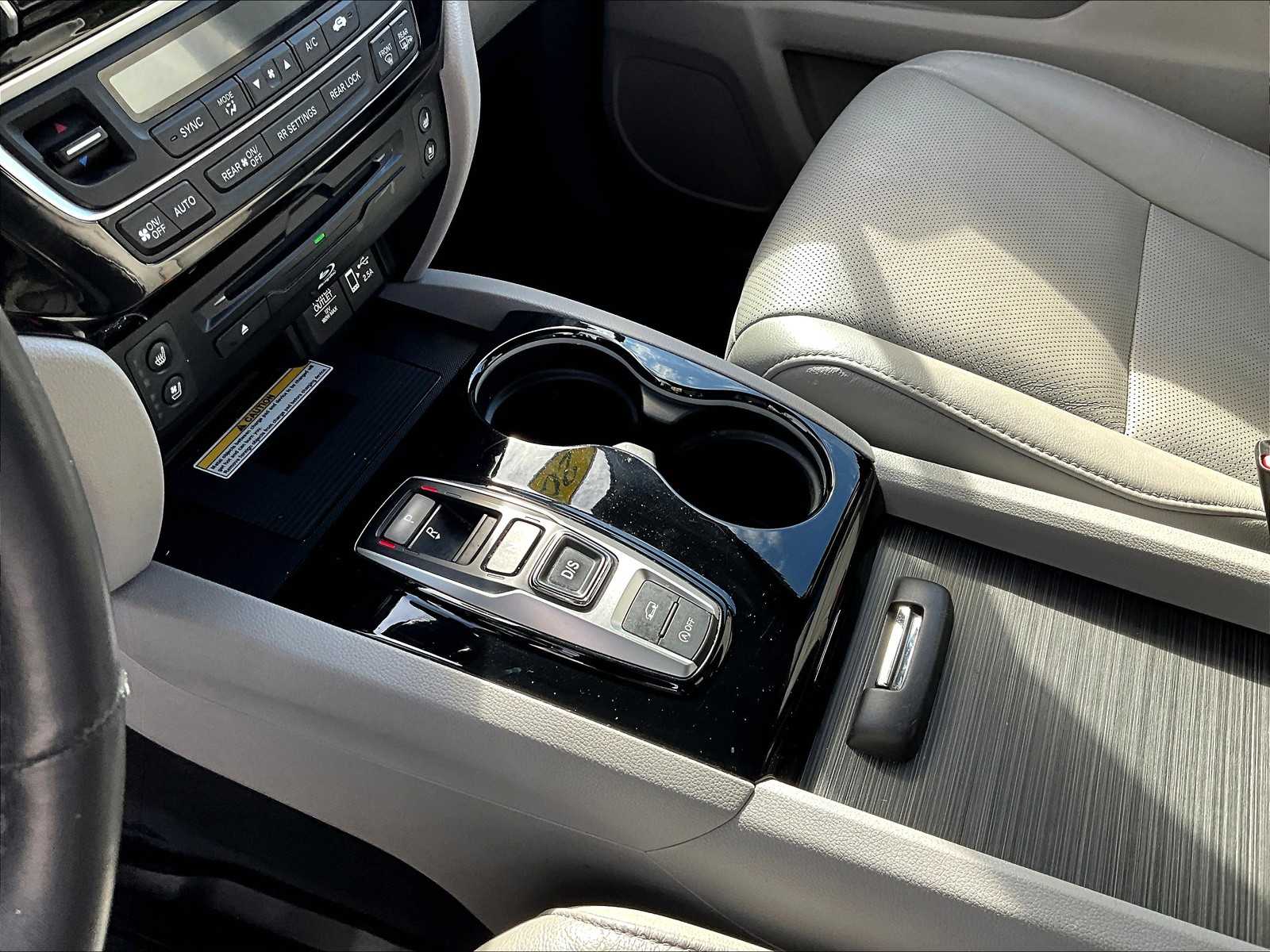 2020 Honda Pilot Elite - Photo 21