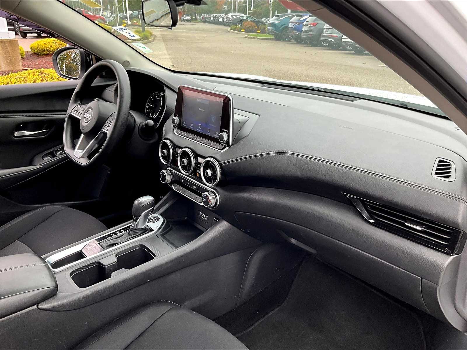 2023 Nissan Sentra SV - Photo 14