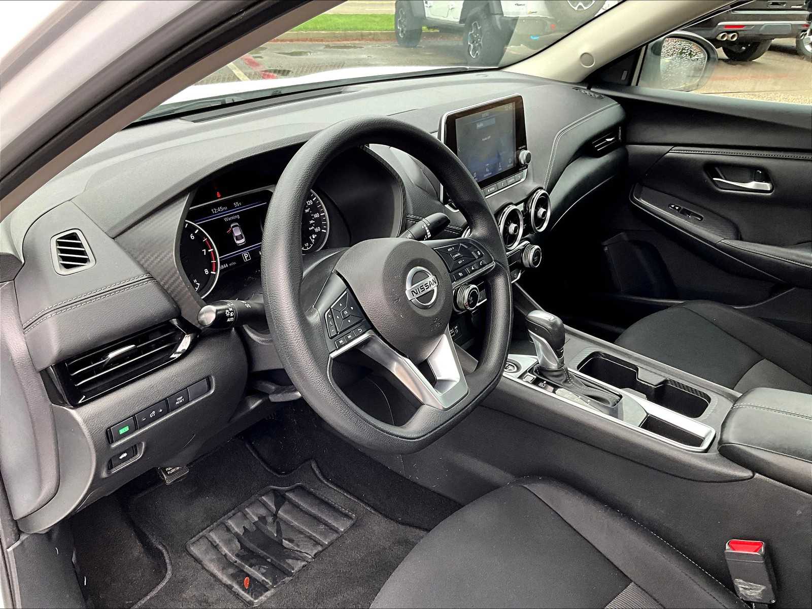 2023 Nissan Sentra SV - Photo 8