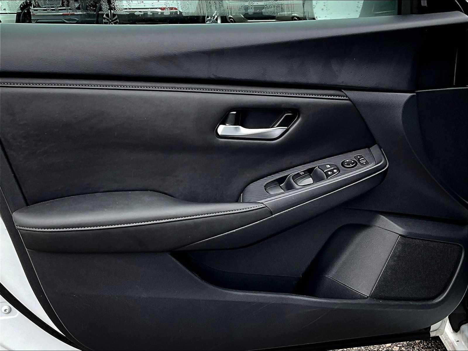 2023 Nissan Sentra SV - Photo 9