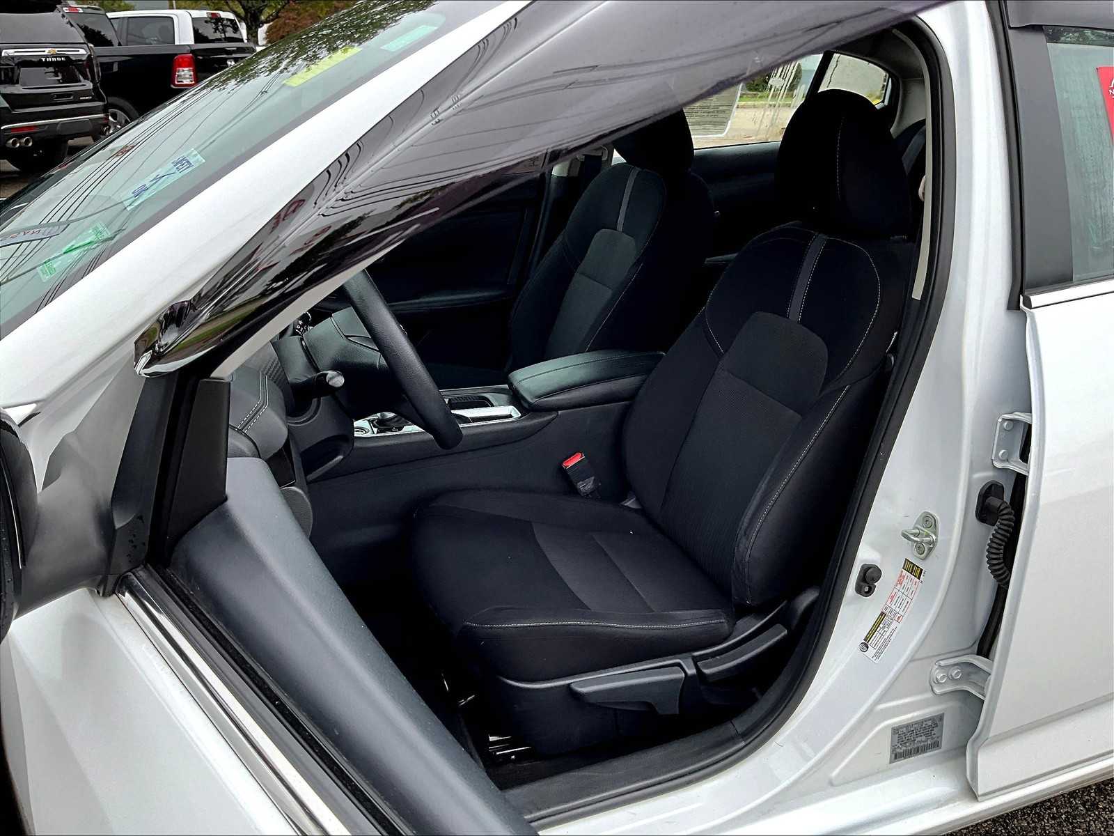 2023 Nissan Sentra SV - Photo 10