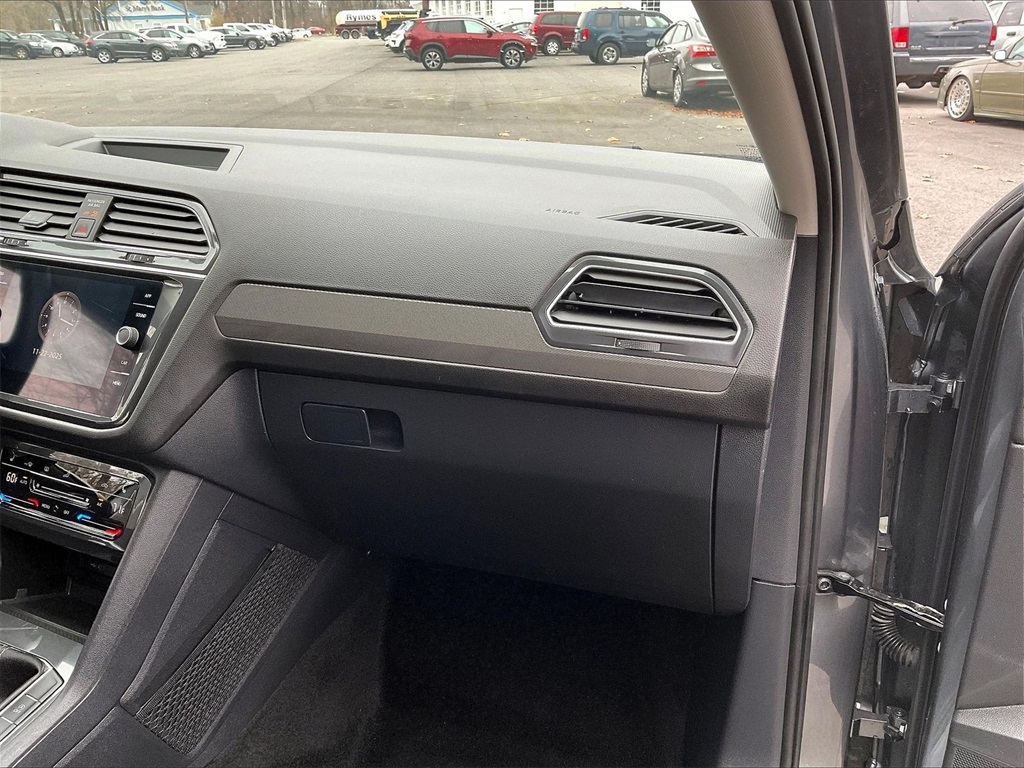 2024 Volkswagen Tiguan 2.0T SE - Photo 12