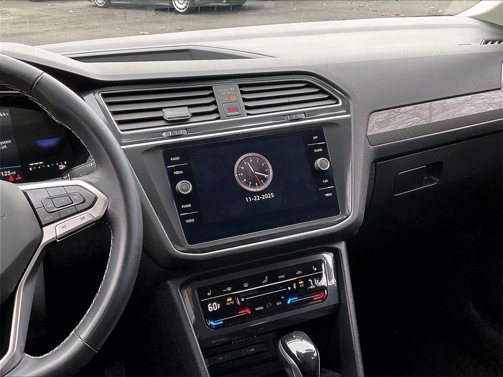 2024 Volkswagen Tiguan 2.0T SE - Photo 17