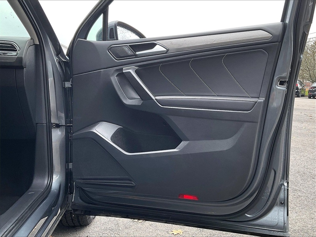 2024 Volkswagen Tiguan 2.0T SE - Photo 25