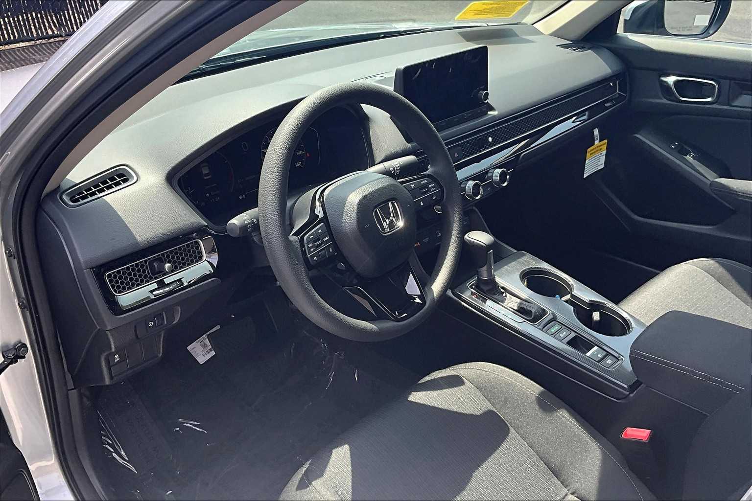 2026 Honda Civic LX - Photo 9