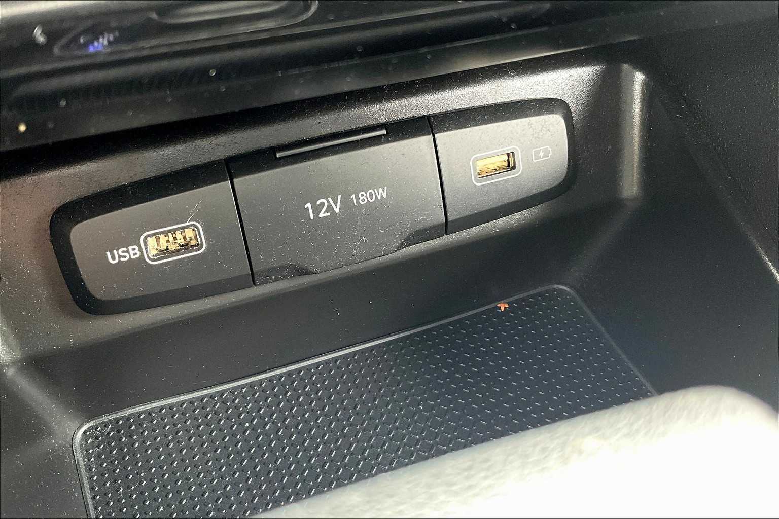 2022 Hyundai Tucson SE - Photo 27
