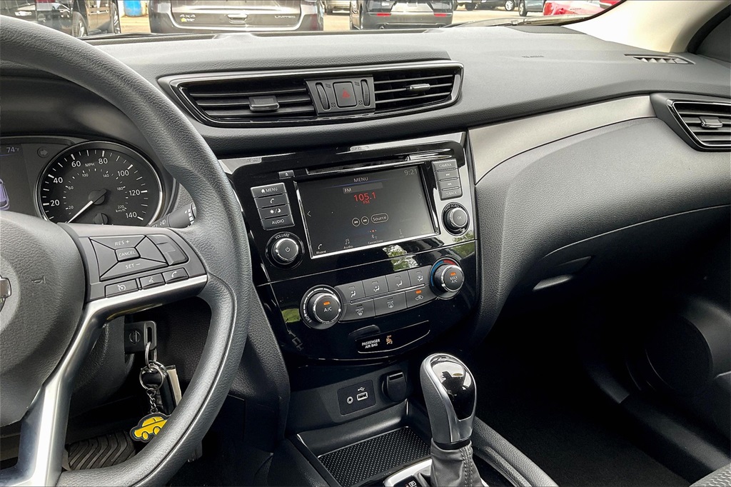 2020 Nissan Rogue Sport S - Photo 17