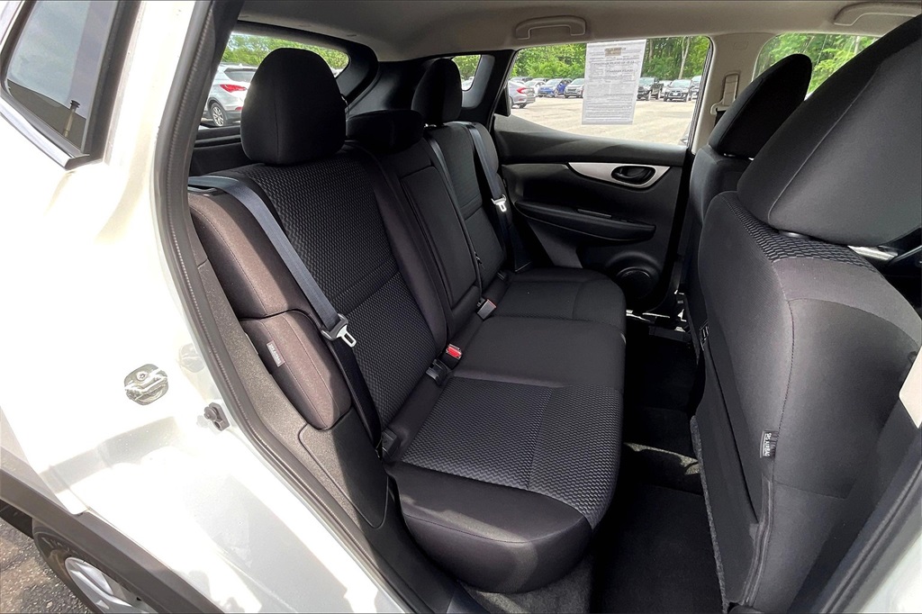 2020 Nissan Rogue Sport S - Photo 18