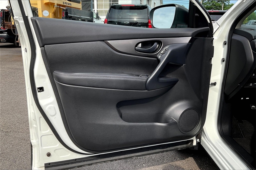 2020 Nissan Rogue Sport S - Photo 9