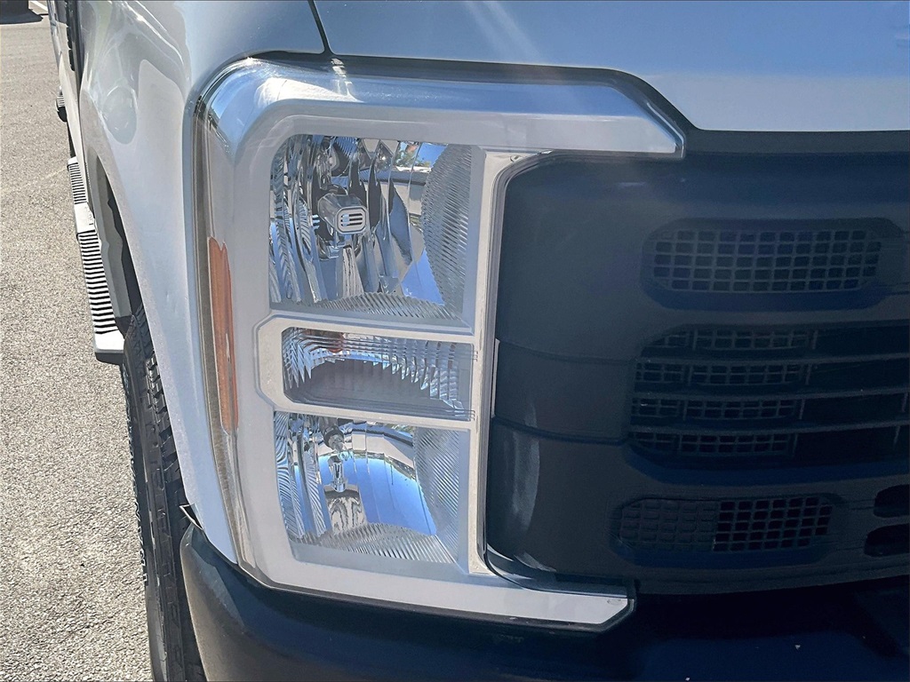2023 Ford F-350SD XL - Photo 30