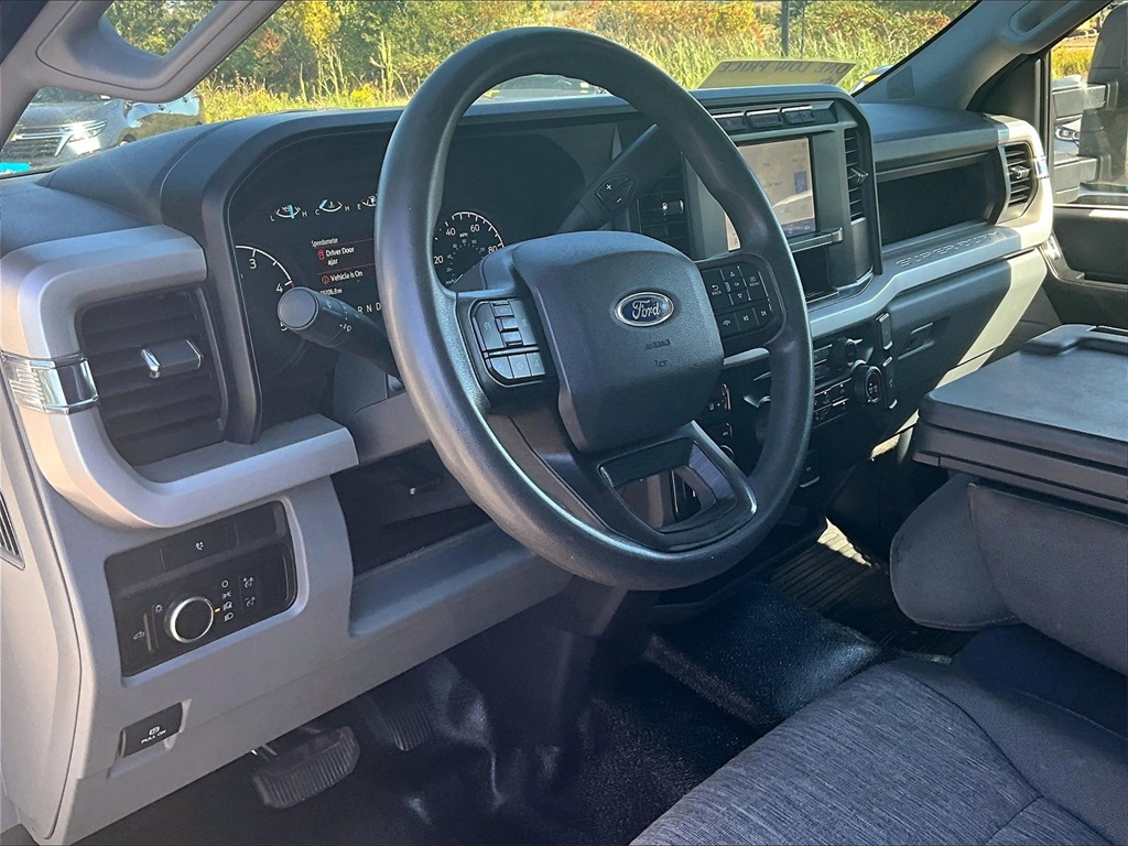 2023 Ford F-350SD XL - Photo 8