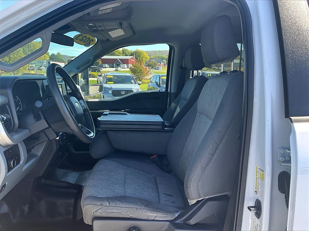 2023 Ford F-350SD XL - Photo 10