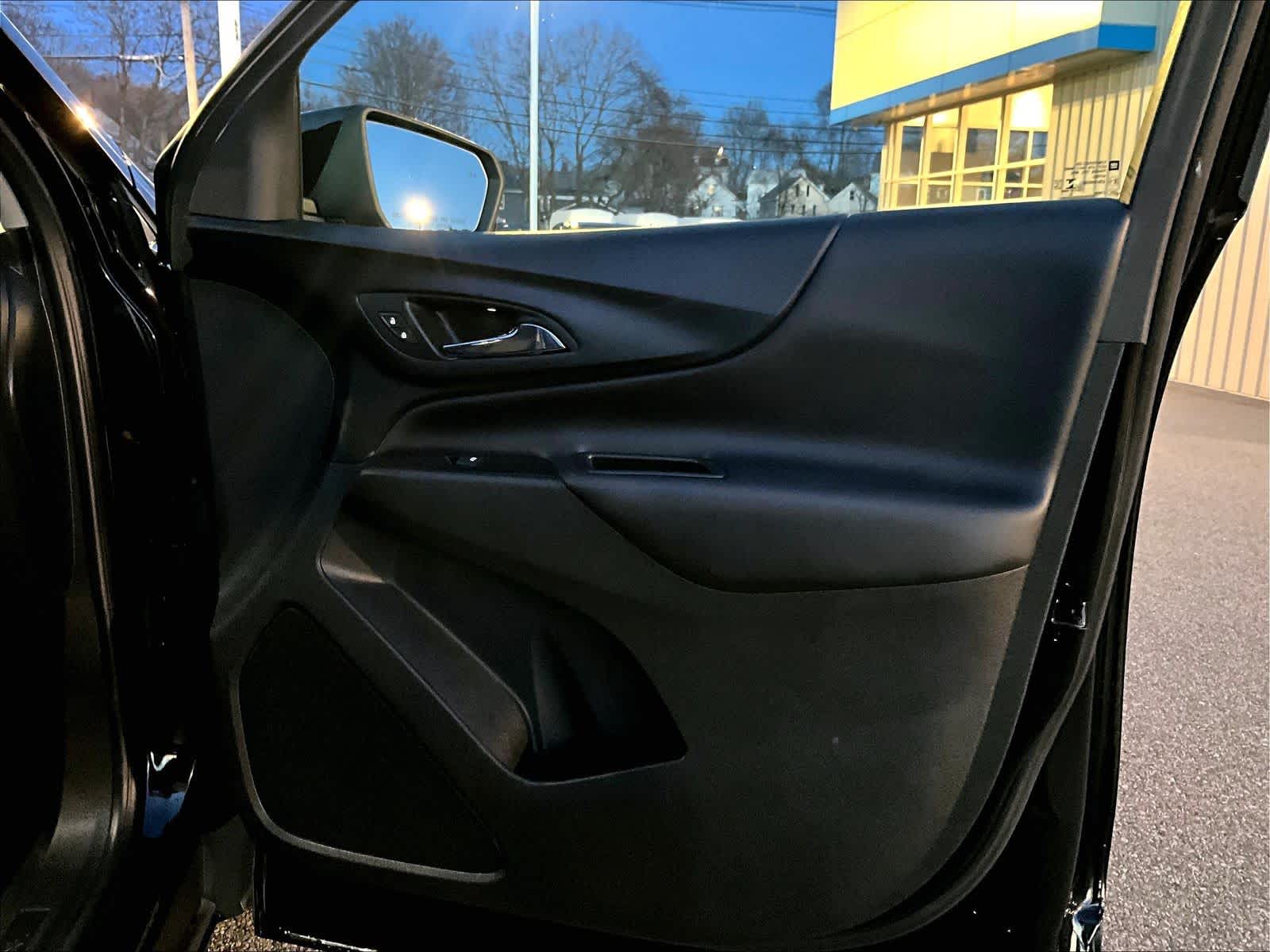 2022 Chevrolet Equinox LT - Photo 12