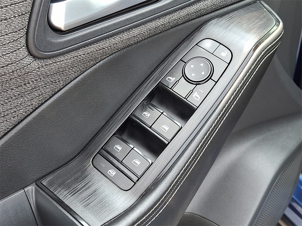 2021 Nissan Rogue SV - Photo 14