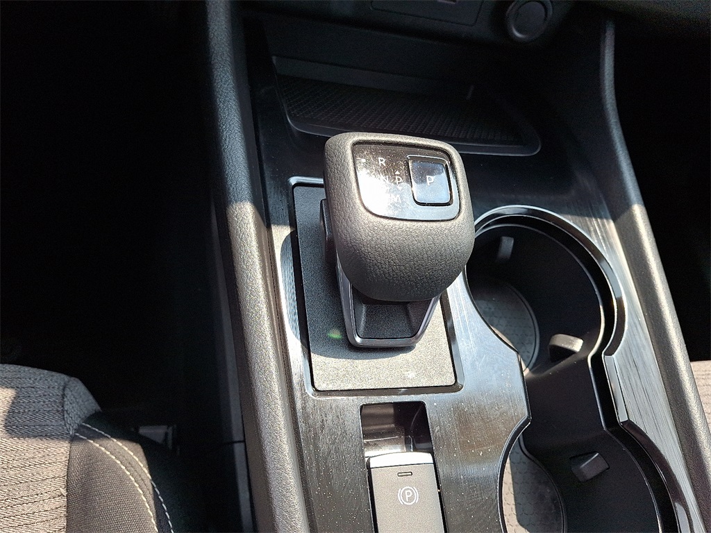 2021 Nissan Rogue SV - Photo 16