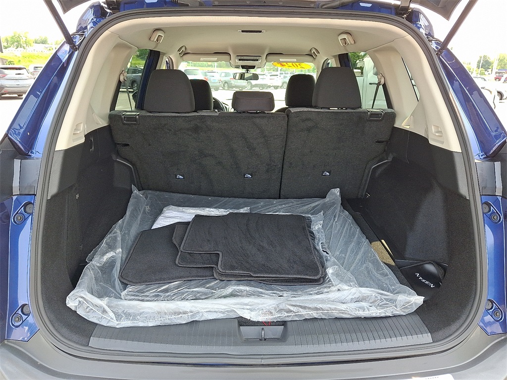2021 Nissan Rogue SV - Photo 28