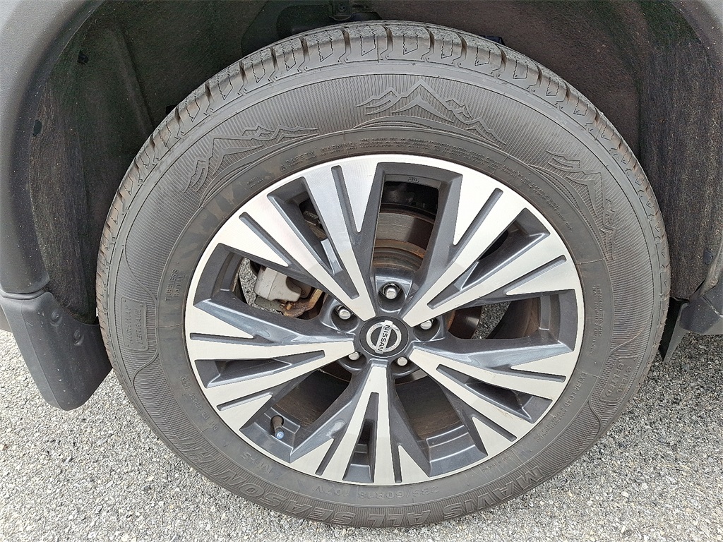 2021 Nissan Rogue SV - Photo 7