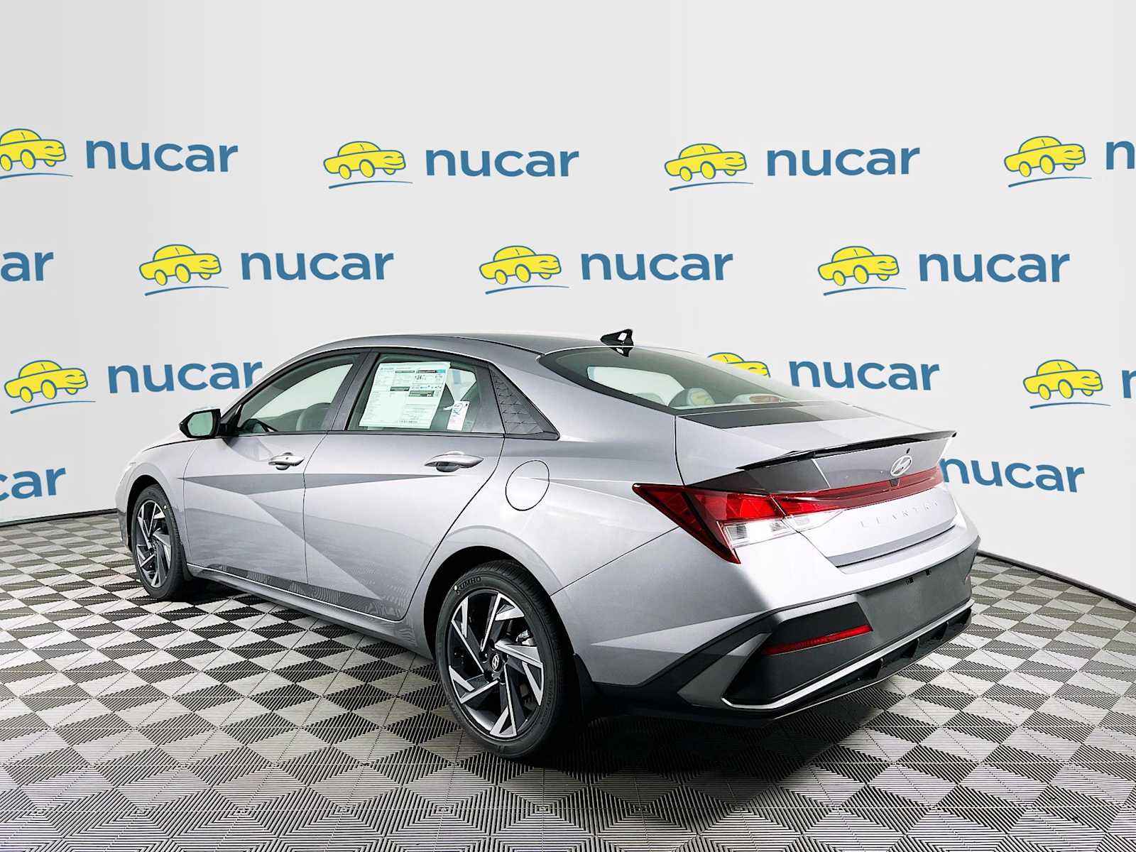 2025 Hyundai Elantra SEL Sport - Photo 4