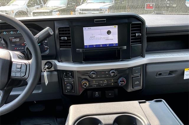2025 Ford F-250SD XL - Photo 8