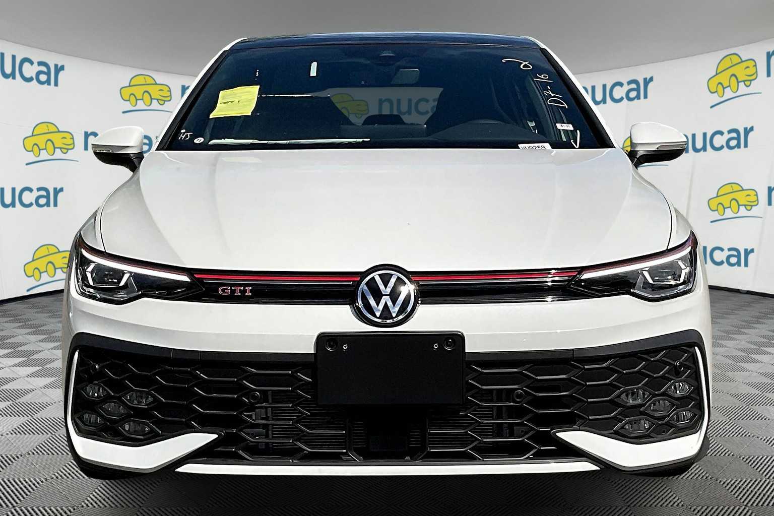 2025 Volkswagen Golf GTI SE - Photo 3