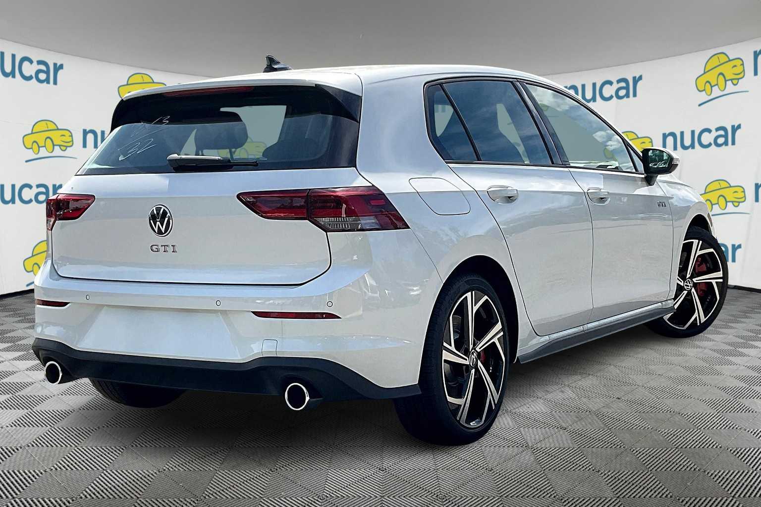 2025 Volkswagen Golf GTI SE - Photo 7