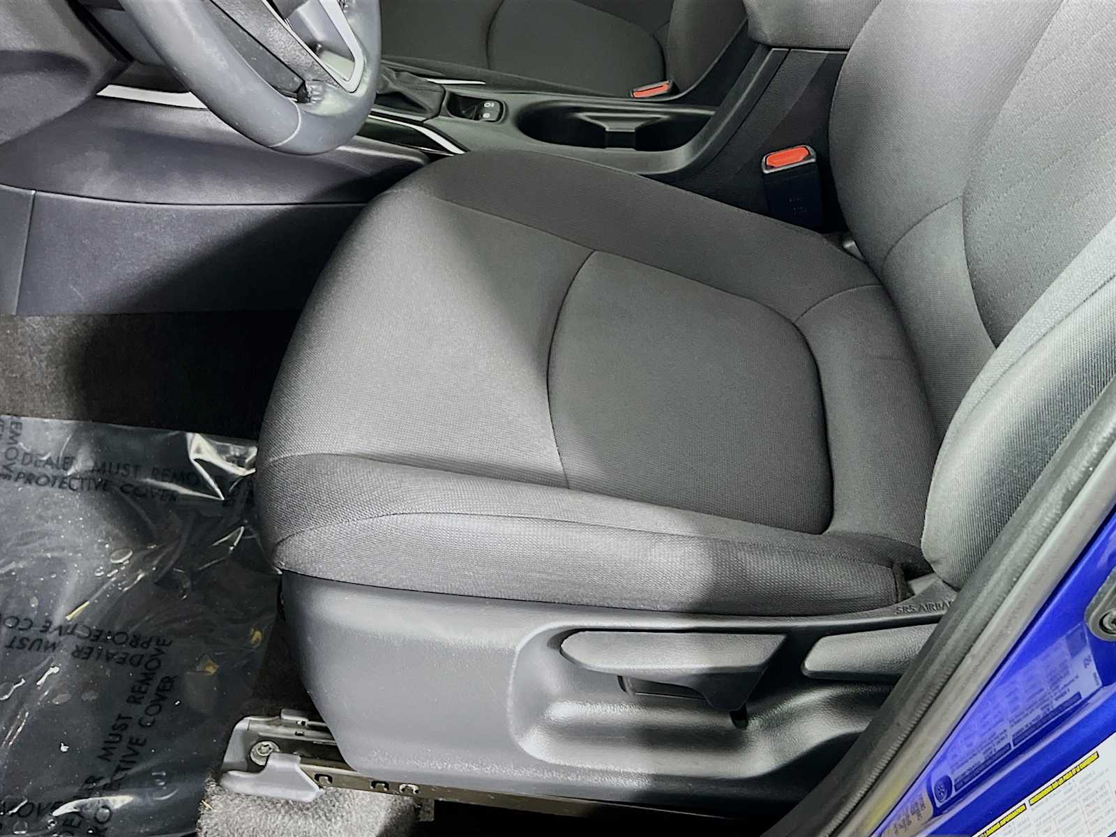 2022 Toyota Corolla Cross LE - Photo 19