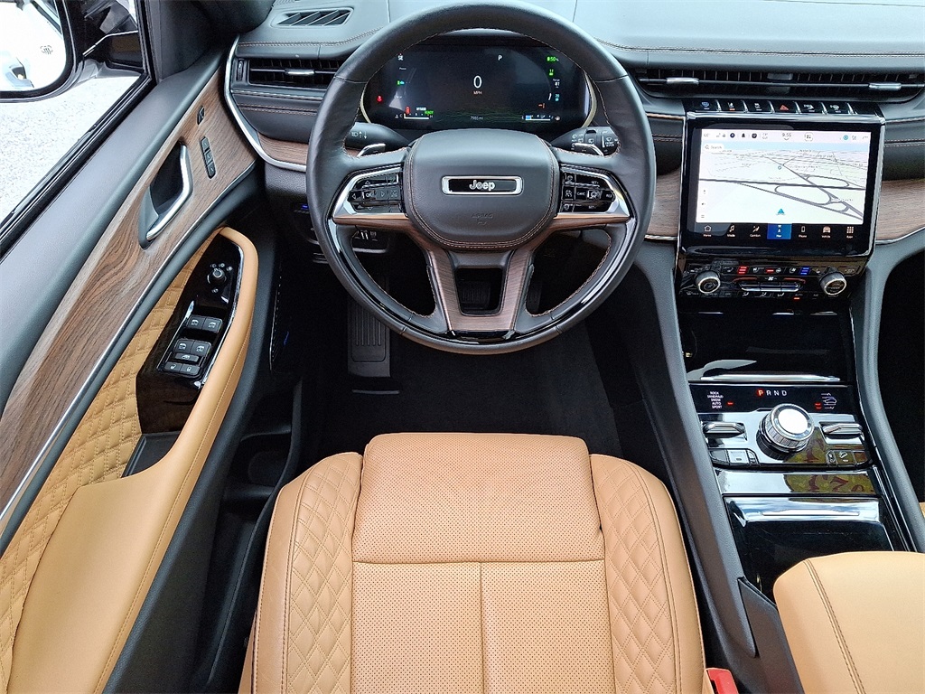 2022 Jeep Grand Cherokee  - Photo 12