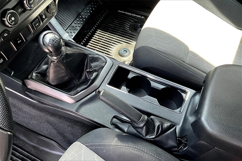 2020 Toyota Tacoma TRD Sport - Photo 20