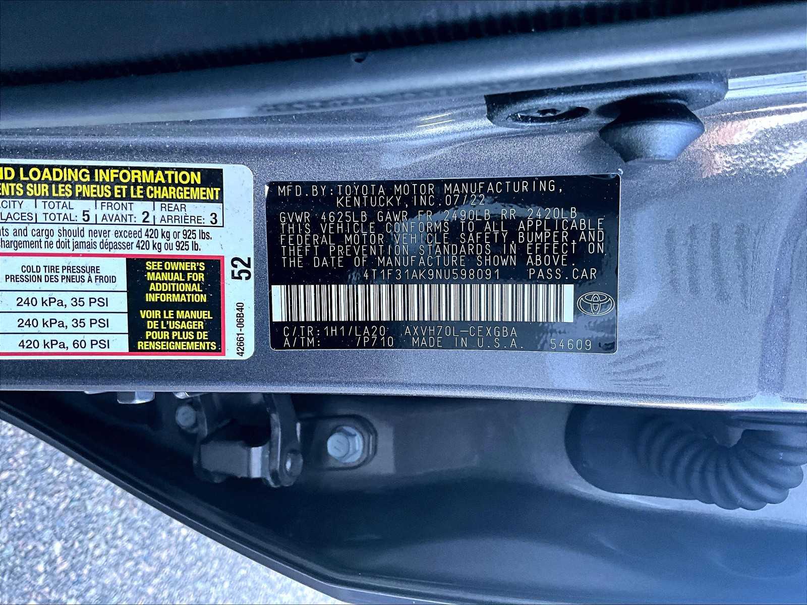 2022 Toyota Camry Hybrid XLE - Photo 6