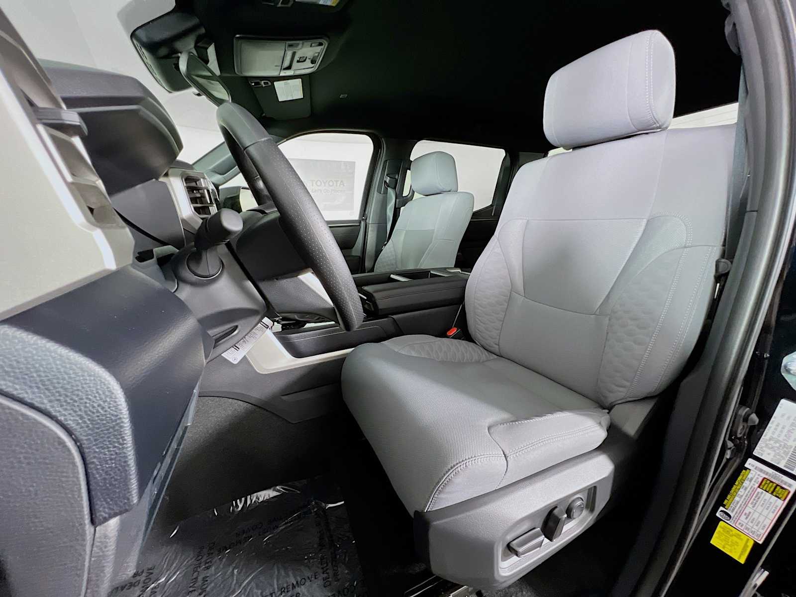2025 Toyota Tundra SR5 - Photo 12
